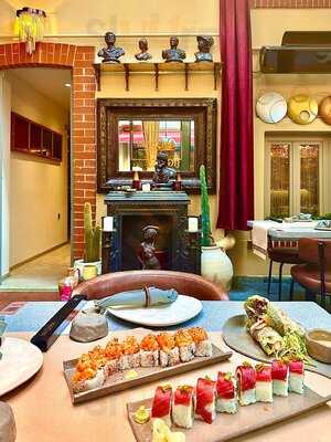 Maderi̇a Sushi̇ Bar