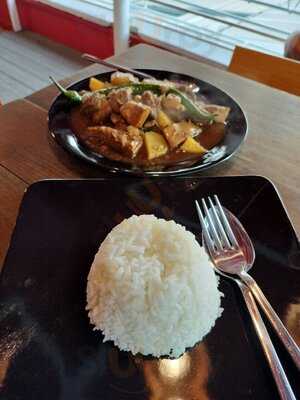 Chowqueen Asian Sushi Bar