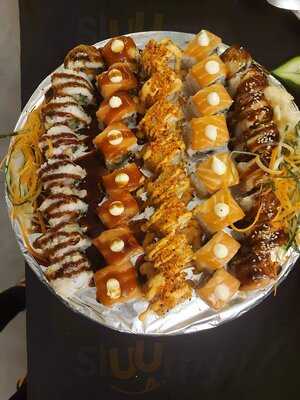 Chowqueen Asian Sushi Bar