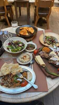 Ziyafet Kuzu Çevirme