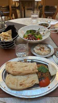 Ziyafet Kuzu Çevirme