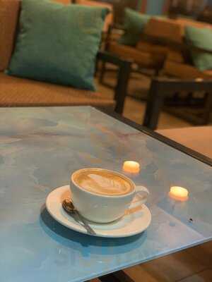 Coffee Paradise Bistro