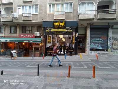 Nohut.nohot Falafel &humus