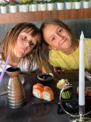 Danials Cuisine Restaurant & Sushi To Go