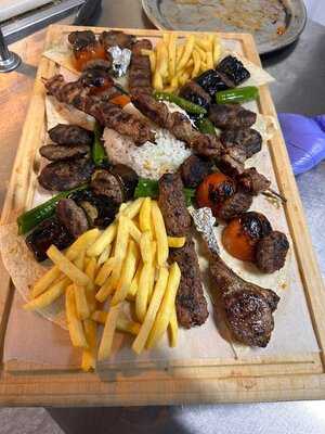 Dedee Performans By Pisidia