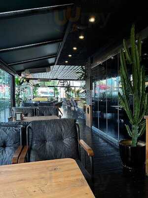 Ezhik V Tumane - Antalya