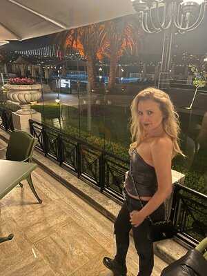 Akdeniz By Esra Muslu