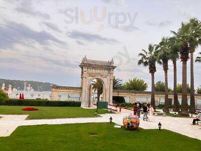 Akdeniz By Esra Muslu