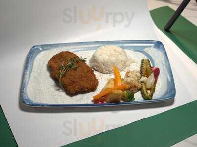 Serenity Garden Restaurant & Cafe