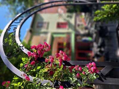 Tante Rosa Coffee Garden