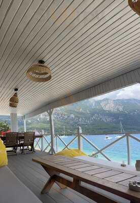 Apollo Beach & Lounge