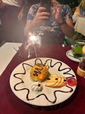 Goodies Restaurant & Bar