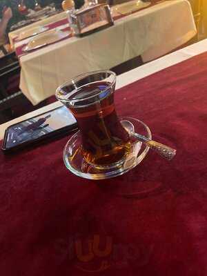 Goodies Restaurant & Bar