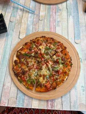 Mek Pizza