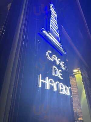 Cafe De Harbor