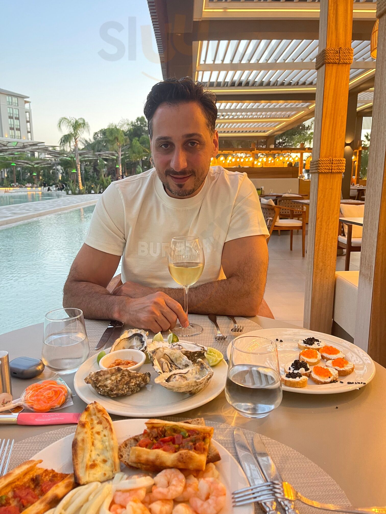 Mare Main Restaurant