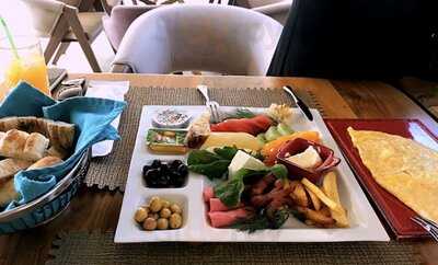 Engin Restaurant Cafe Bistro