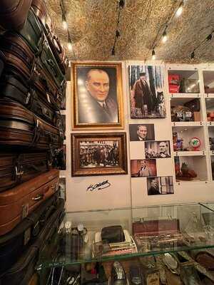 İnkılap İçkili Lokanta