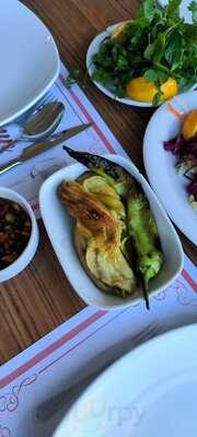 Dede Çinili Kebap Ve Lahmacun