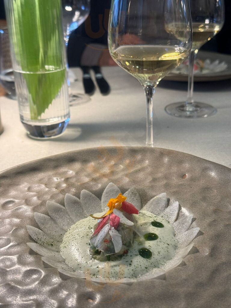 The Red Balloon Restoran