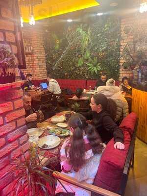 By Ferro Fish & Kebab Reataurant