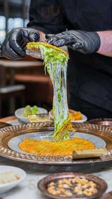 Beyzade Kunefe & Kahvalti Karakoy