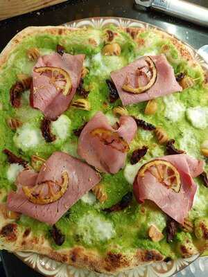 La Mora Pizza