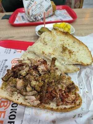 Kokoreççi Berat - Öveçler