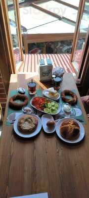 Beşçeşmeler Simit Fırını