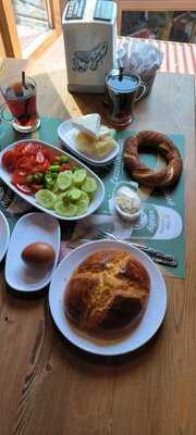 Beşçeşmeler Simit Fırını