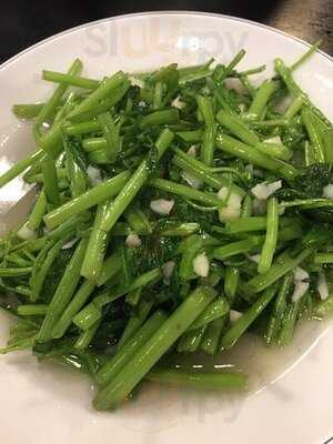 芭樂ㄟ店100元生猛海鮮