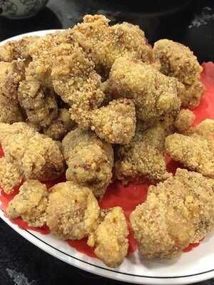 芭樂ㄟ店100元生猛海鮮