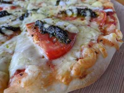 小木屋手工窯烤pizza