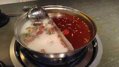 天外天精緻麻辣火鍋 (台北公館)