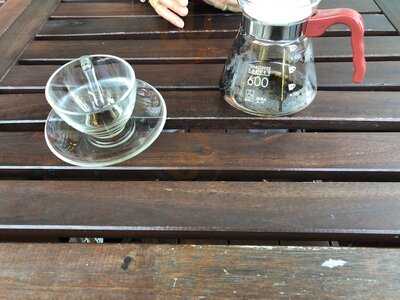 布娜飛小酒館 - 台北南港店