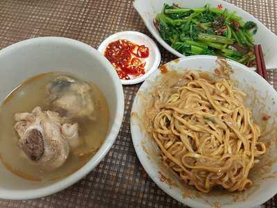 金佳阿圖麻油雞 (通化店)