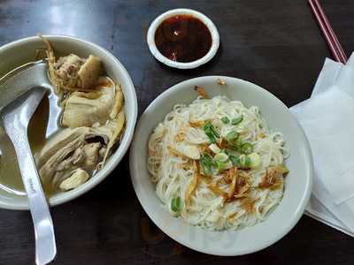 金佳阿圖麻油雞 (通化店)