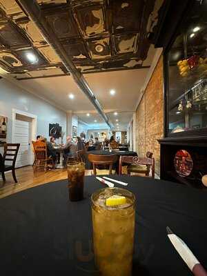 Awnies Italian  Cuisine