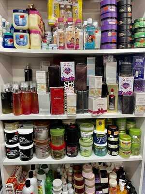 Meme's Caribbean Food Store