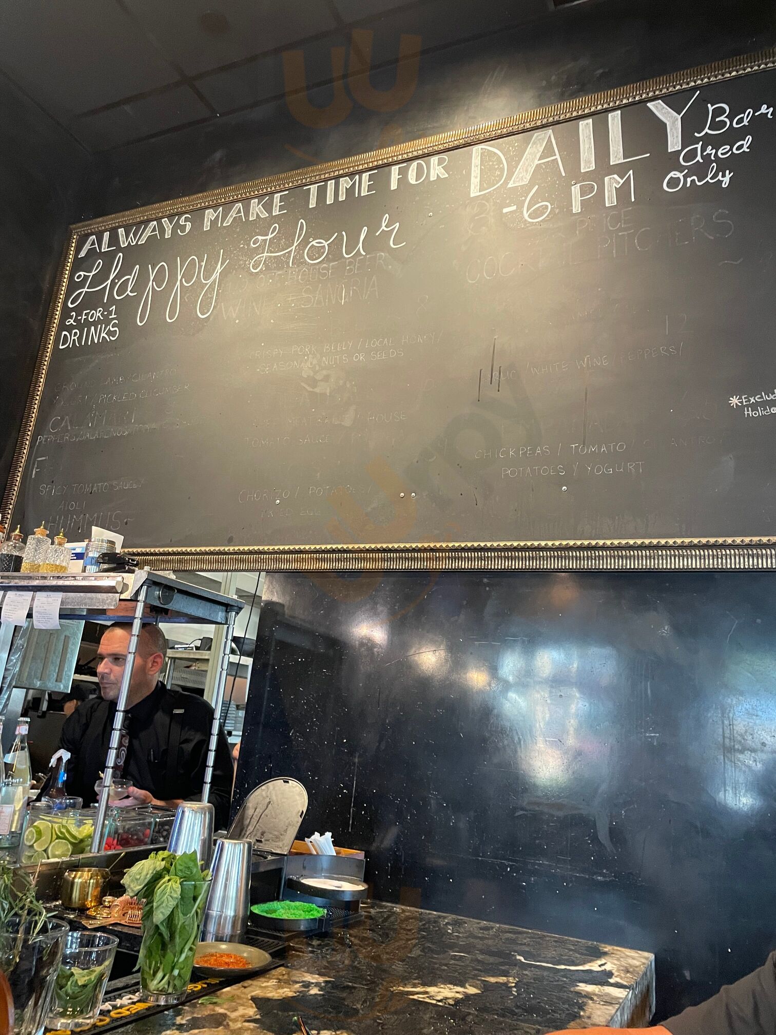 Helena Modern Riviera