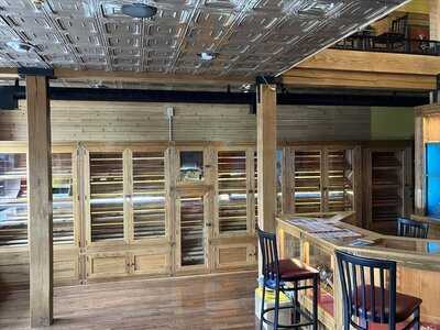 Humphrey Brother's Bistro & Lounge