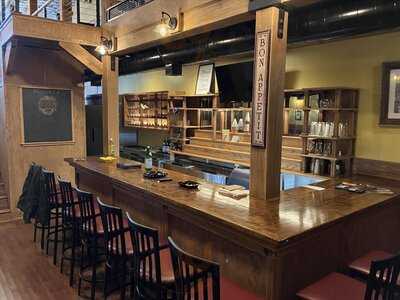 Humphrey Brother's Bistro & Lounge