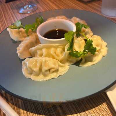 Tropical Sushi - Japanese Vietnamese Fusion Restaurant