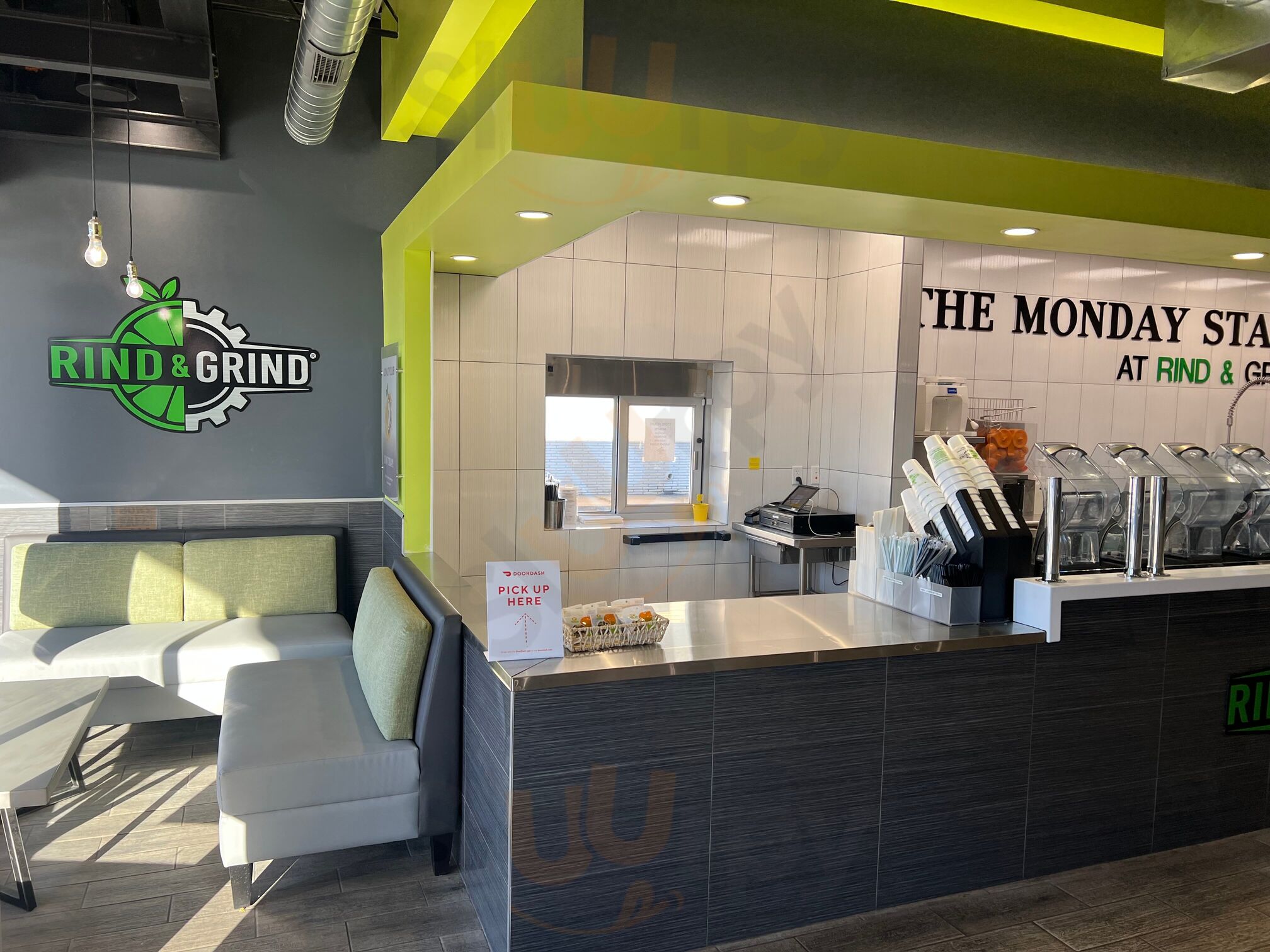 Rind & Grind Smoothie Cafe