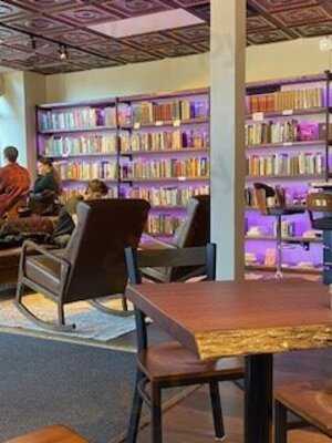 Novel Book Bar & Cafe