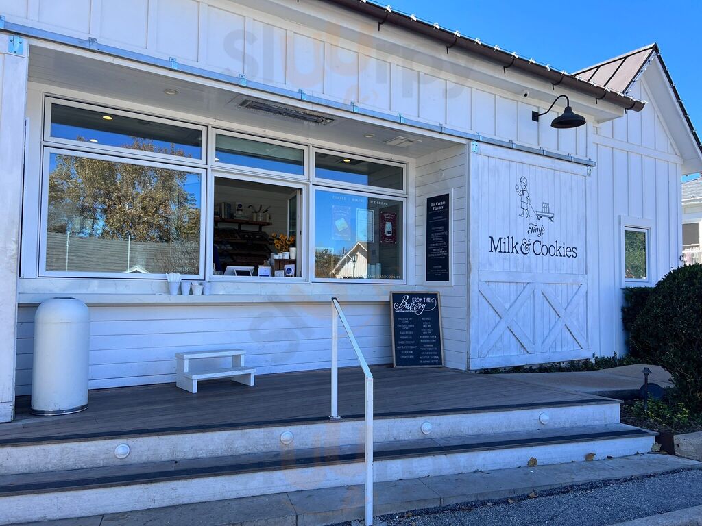 Tiny's Milk & Cookies Austin