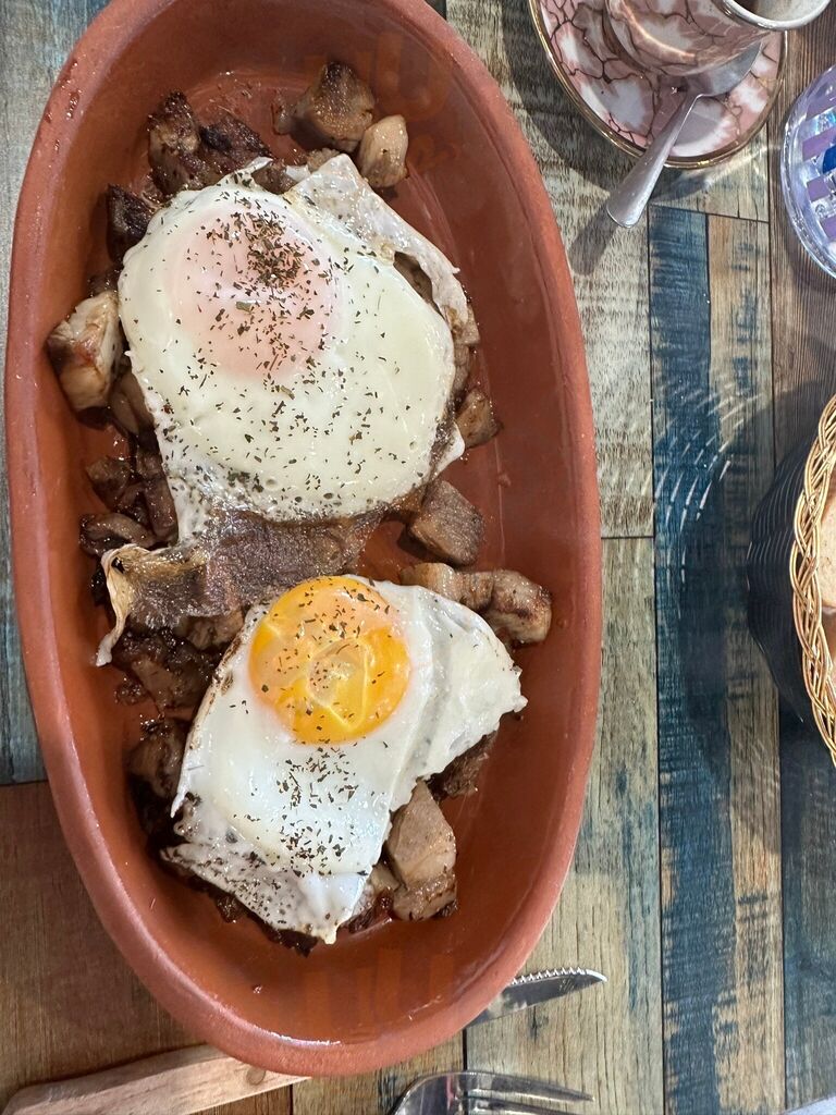 Ross Cafe - Deniz Mediterranean Cafe