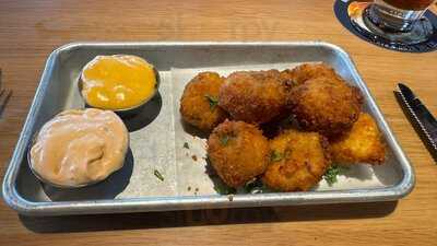 Bj's Restaurant And Brew House