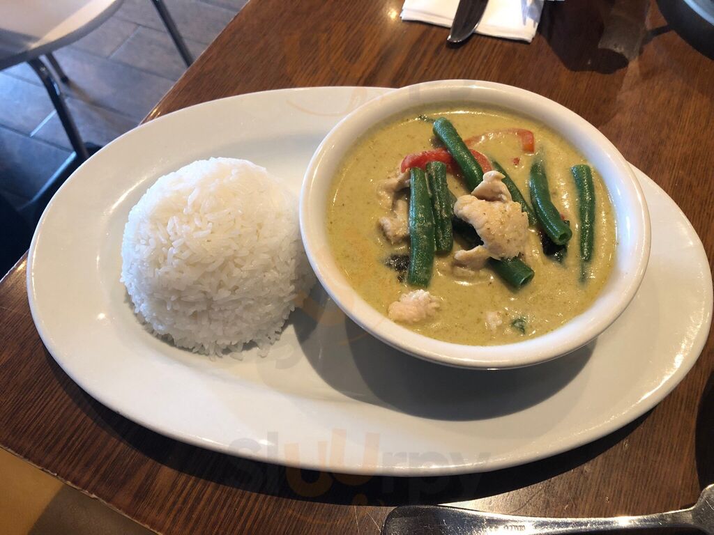 Jaydsiri Thai Bistro