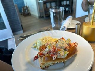 Six And Sky Rooftop Grille